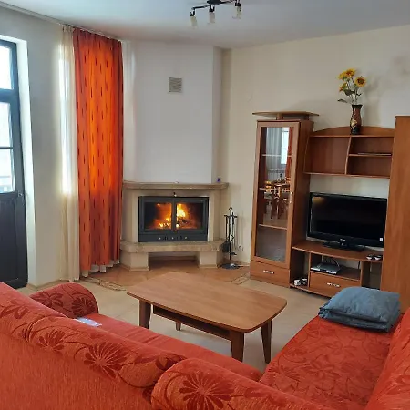 One-bedroom In The Beautiful Pinerose Бансько